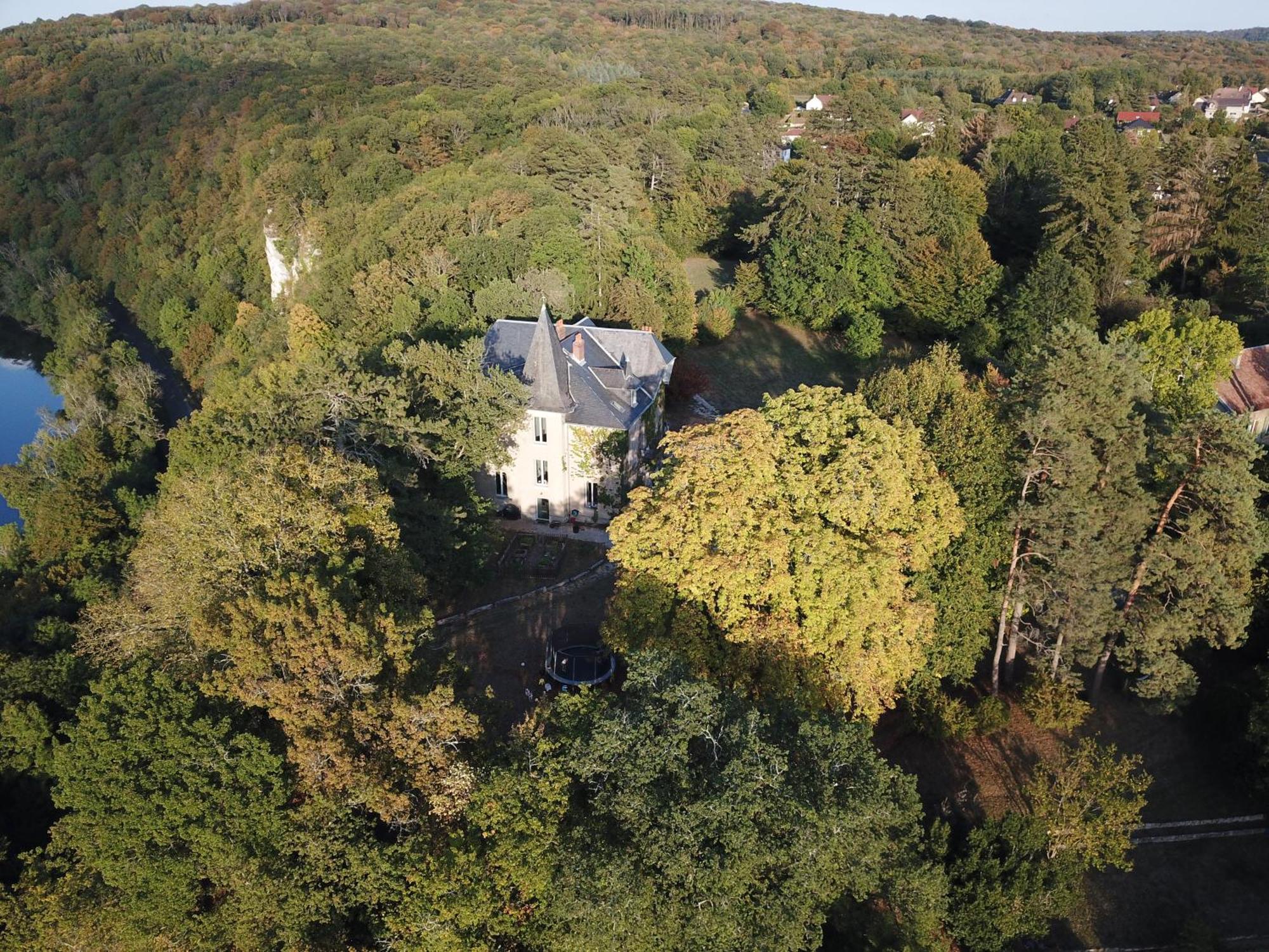 Grange Du Chateau Boussieres Buitenkant foto